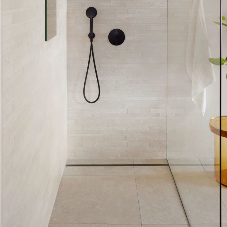 Geberit CleanLine50 avloppsarmatur, 300-1100 mm, friliggande, svart krom