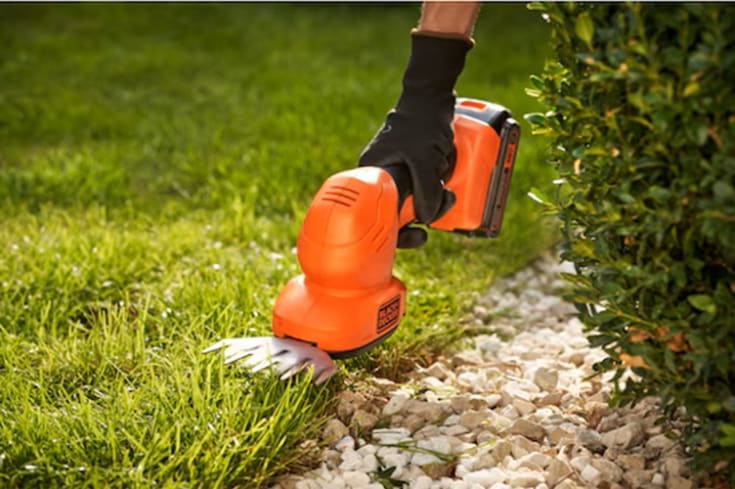 BLACK & DECKER 18v busk/græssaks BCSS18D1 Incl batteri og lader