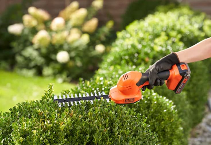 BLACK & DECKER 18v busk/græssaks BCSS18D1 Incl batteri og lader