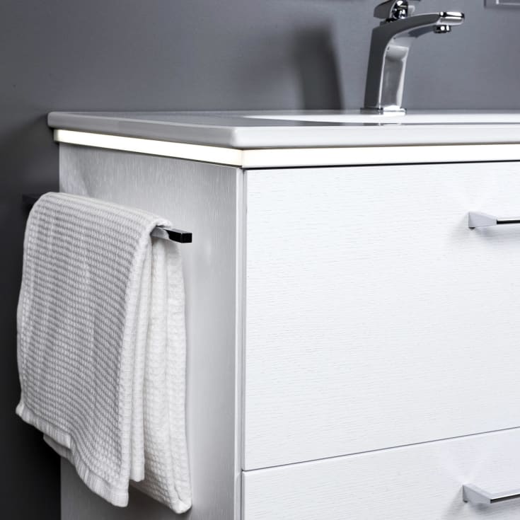 Korsbakken lyslist under vask med sensor, for 100 cm underskap, 11W