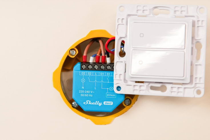 Shelly 2L Gen3 WiFi dubbelrelä utan neutralledare