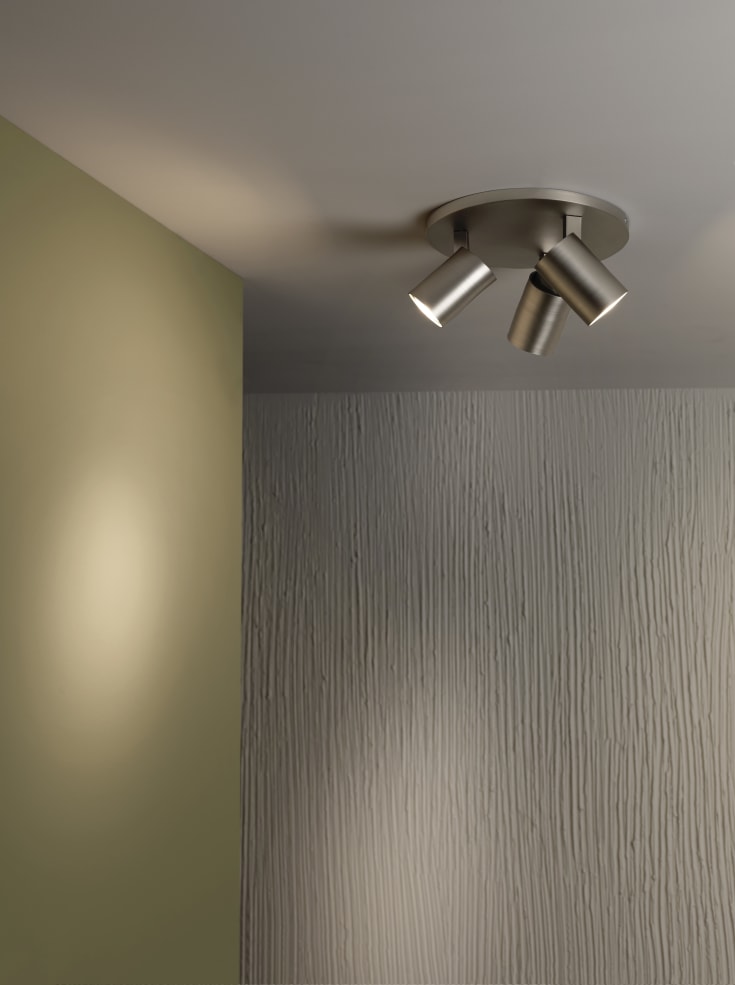 Astro Ascoli Triple Round spotlampe, 3 spots, aluminium