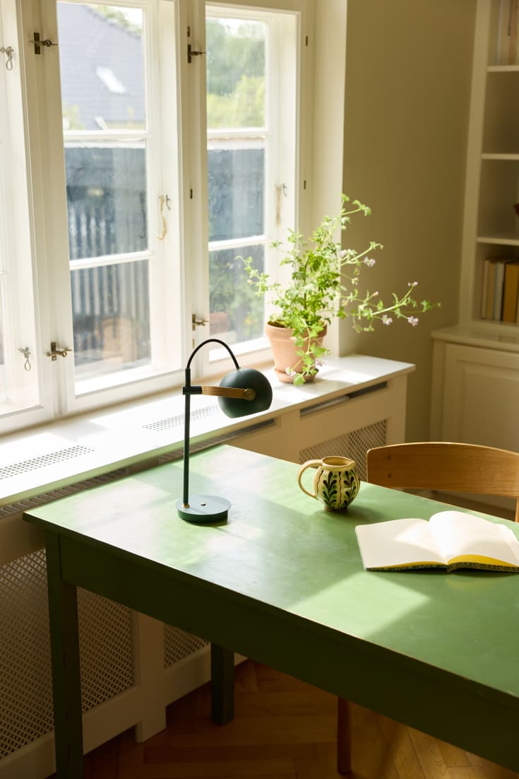Halo Design DC genopladelig bordlampe, grøn
