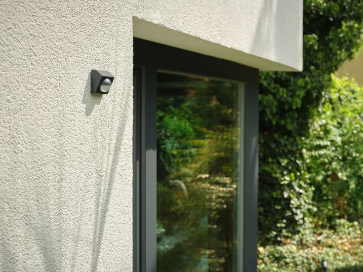 Osram Smart+ Wifi solcellsbaserad rörelsedetektor för utomhusbruk