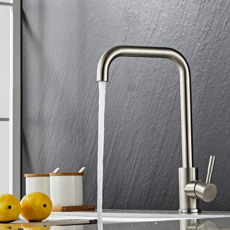 Zen Sanitary Køkkenarmatur Børstet Stål med høj svingbar tud