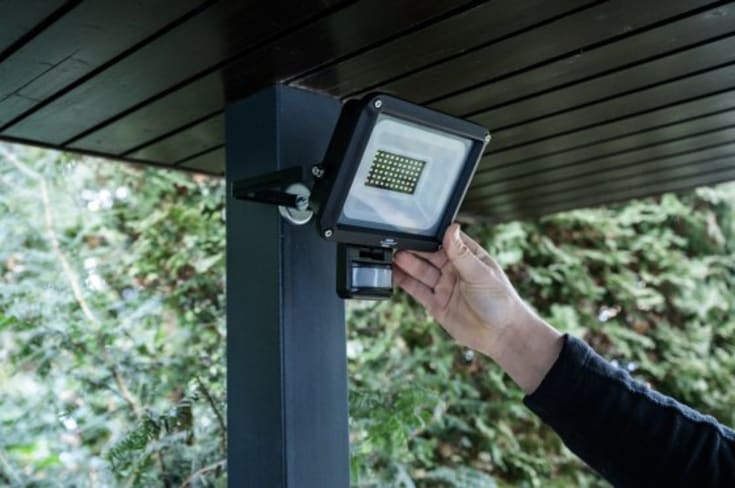 Brennenstuhl LED-strålkastare med sensor, svart, 6500K, 30W