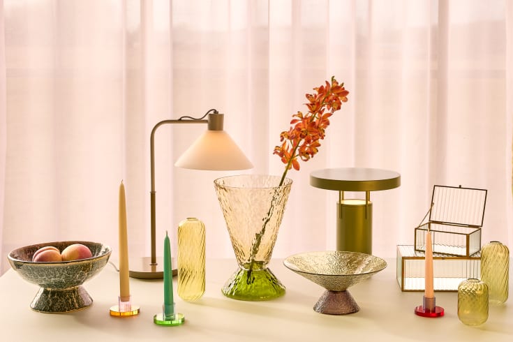 Hübsch BringMe oppladdningsbar bordlampe, mørkegrønn