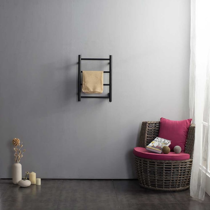 Bathlife Fas 4 elektrisk håndkletørker, 40x55 cm, sort matt