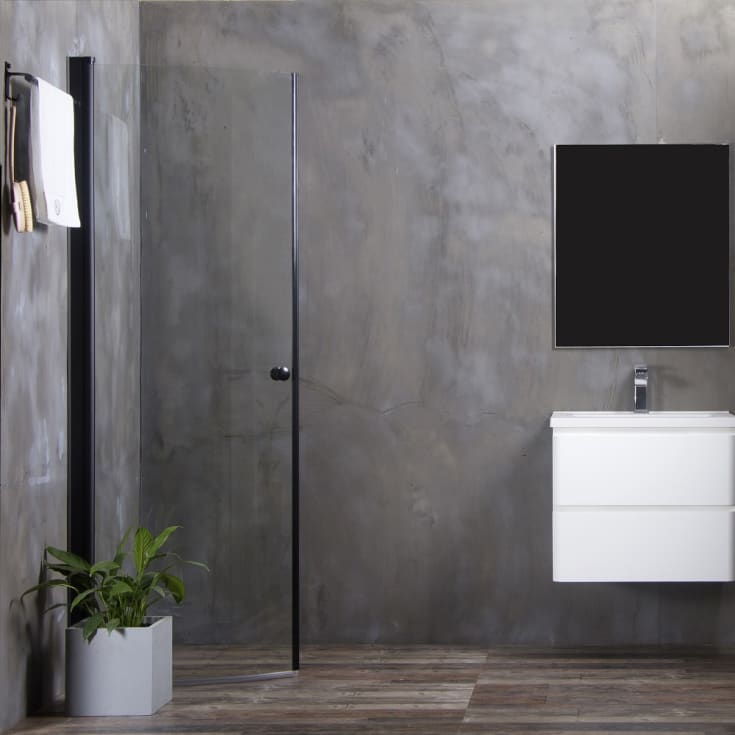 Bathlife Allsidig buet dusjdør, 70 cm, klart glass, sort profil