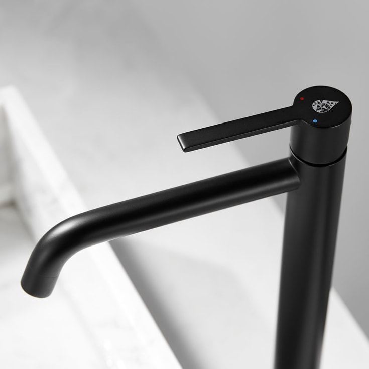 Bathlife Tillra servantbatteri, uten bunnventil, høy modell, sort matt