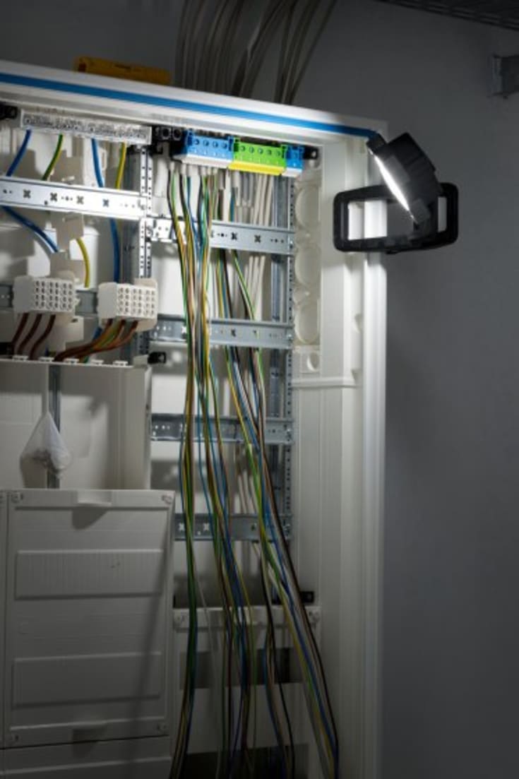 Brennenstuhl LED-lampa med klämma, uppladdningsbar, 10W