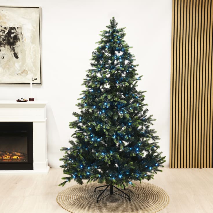 4 st Nordic Winter Limited Edition plastgran med belysning