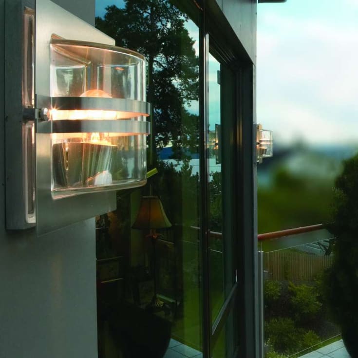 Norlys Bern vegglampe, LED max 9W, frostet glass, sort