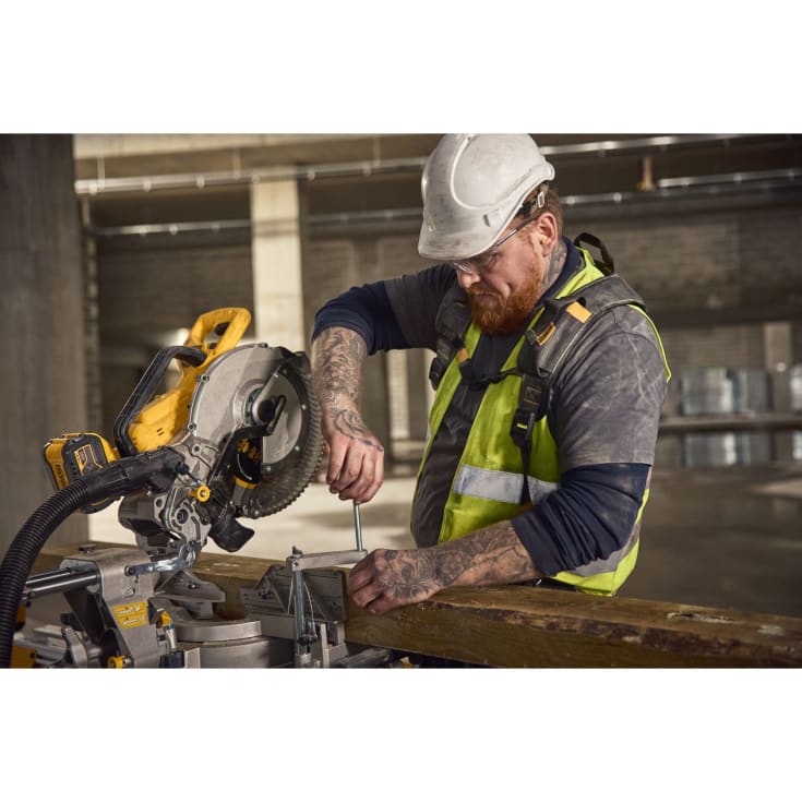 DeWalt 18V XR DCS782N-XJ kap-/gjærsag, Ø305 mm, uten batteri