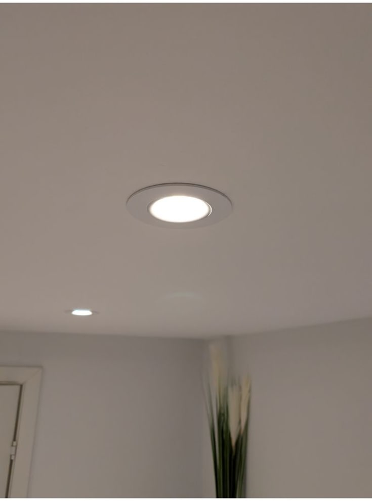Hilux DS8 Shelly downlights