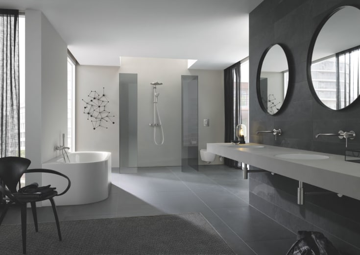 Grohe Essence badekararmatur med dusjsett, krom