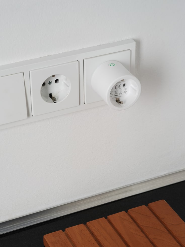 OSRAM SMART+ MATTER Plug energimåler 10A hvid WiFi