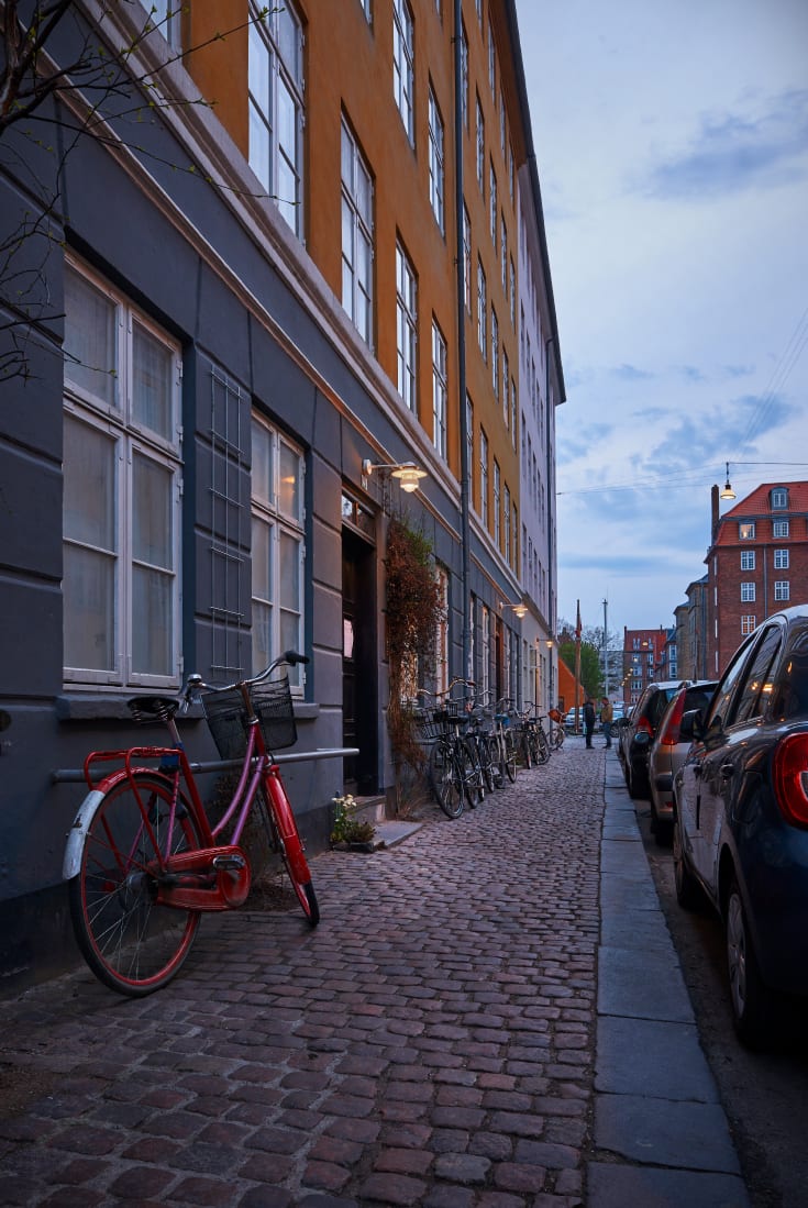 Louis Poulsen Albertslund vägglampa utomhus, kort, grå
