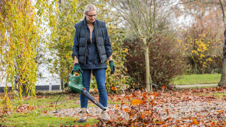 Bosch Univeral Garden Tidy 2300 lövsug