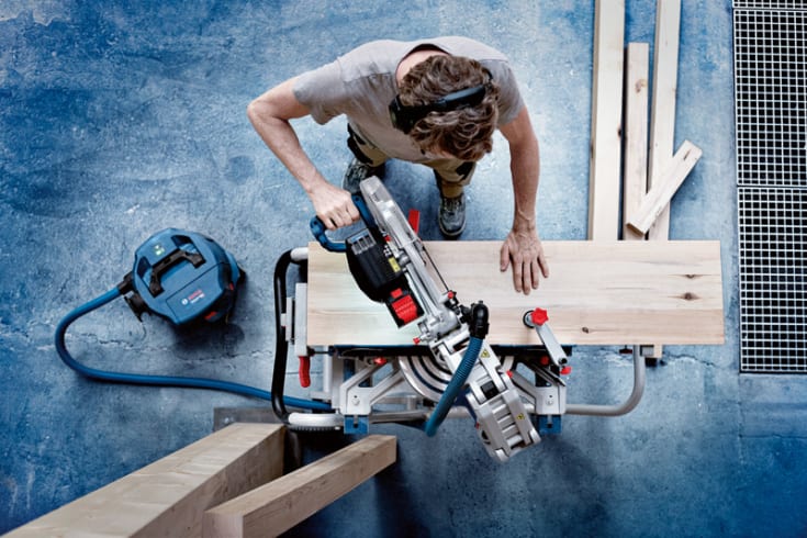 Bosch kap-/geringssav GCM 18V-305 GDC, solo