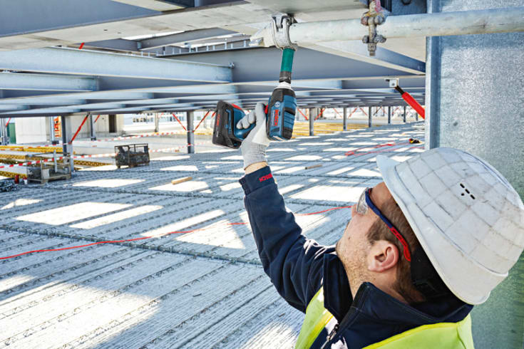 Bosch Professional startsæt procore oplader + 2x batteri 18V 2X4,0AH