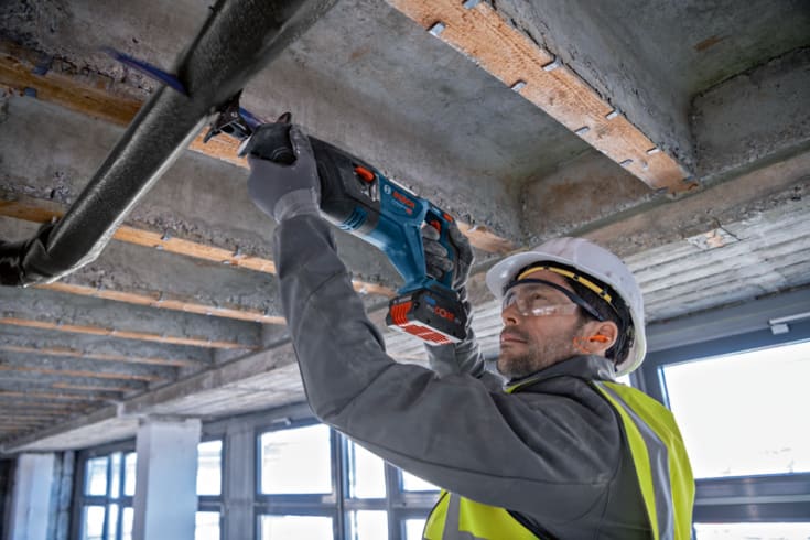 Bosch bajonetsav GSA 18V-28, solo, L-Boxx