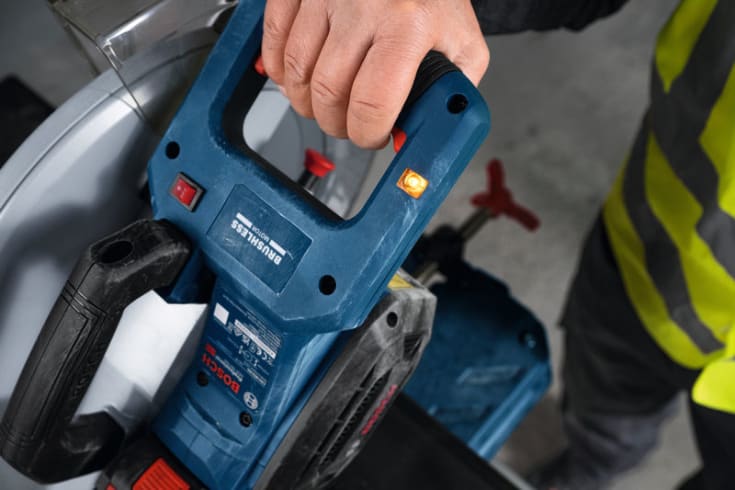 Bosch metalkapsav GCD 18V-355