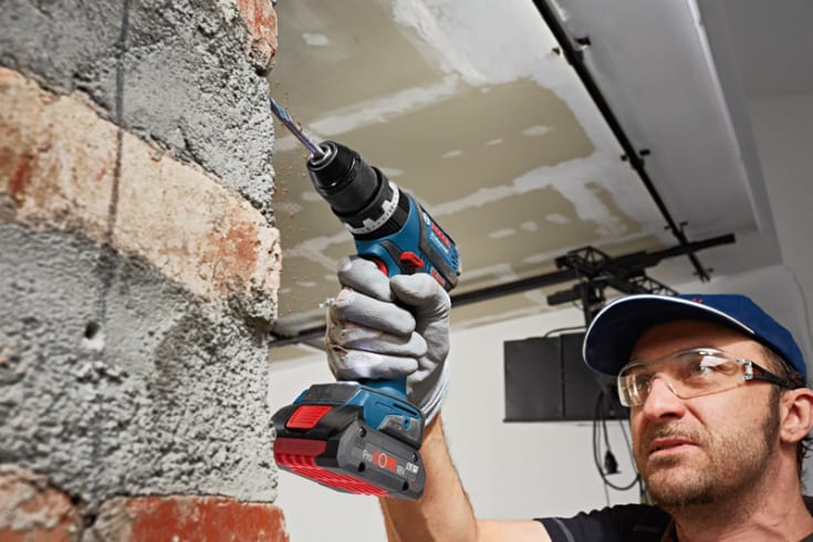 Bosch Professional startsæt procore oplader + 2x batteri 18V 2X4,0AH