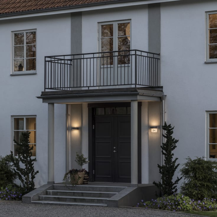 Monza vegglampe LED grålakkert aluminium, matt frostet akrylglass