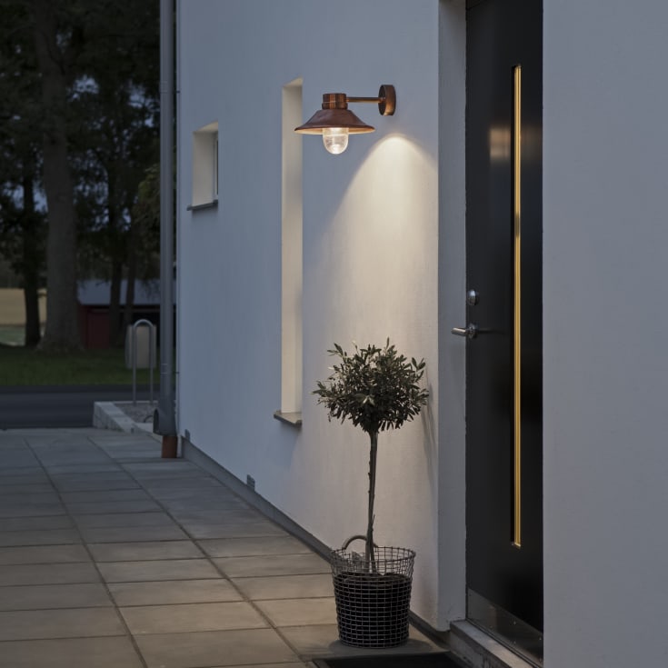 Konstsmide Vega utendørs vegglampe, kobber