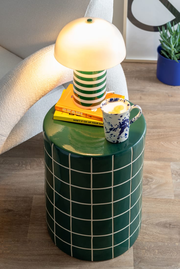 Leitmotiv Rayado Retro bordlampe, stripet grønn