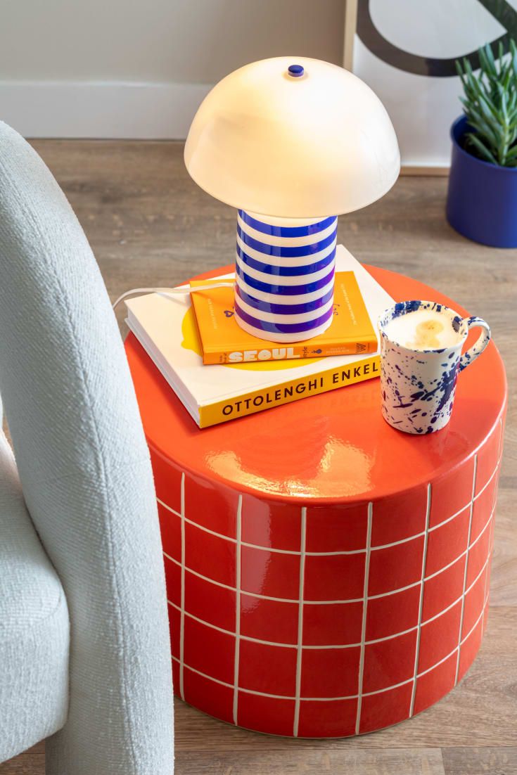 Leitmotiv Rayado Retro bordlampe, stripet blå