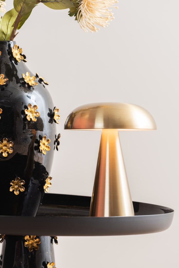 Leitmotiv Rachel uppladdningsbar bordslampa, mässing