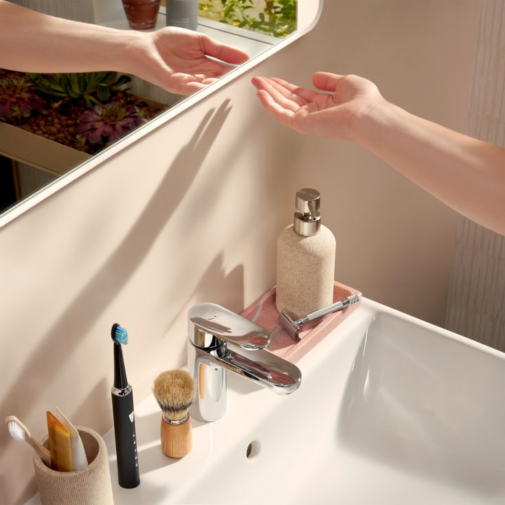 Hansgrohe Xarita Lite Q spegel med belysning, sensor, 50x70 cm, vit