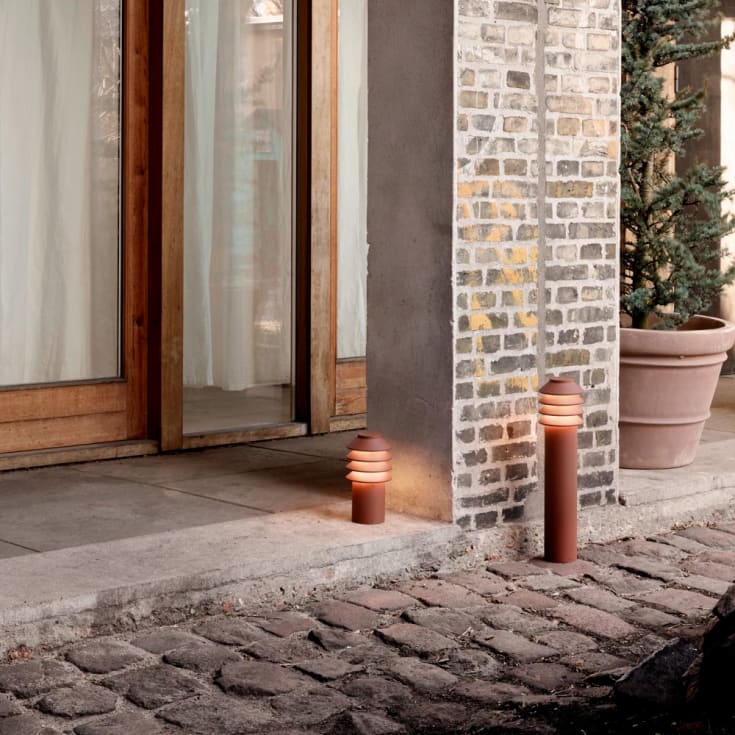 Louis Poulsen Bysted Garden trädgårdslampa, 2700K, spjut, corten, håg