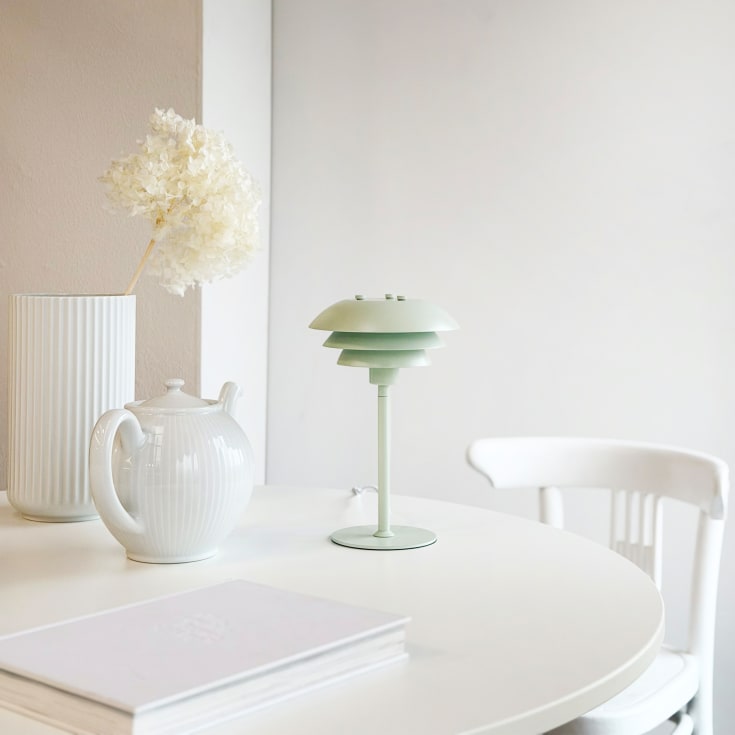 Dyberg Larsen Sixteen bordlampe, grøn