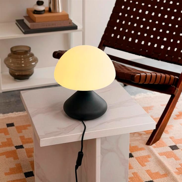 Dyberg Larsen Trophy bordlampe, sort