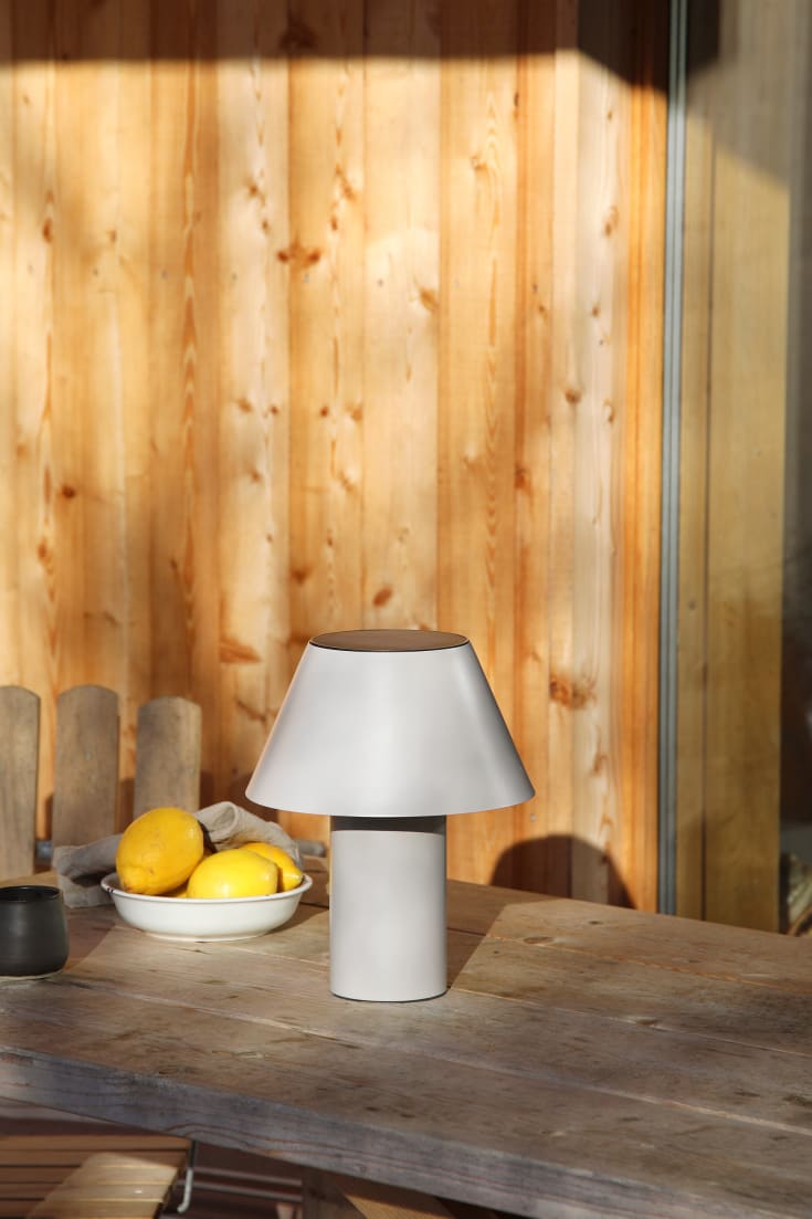Markslöjd Vivo solcelle bordlampe, grå