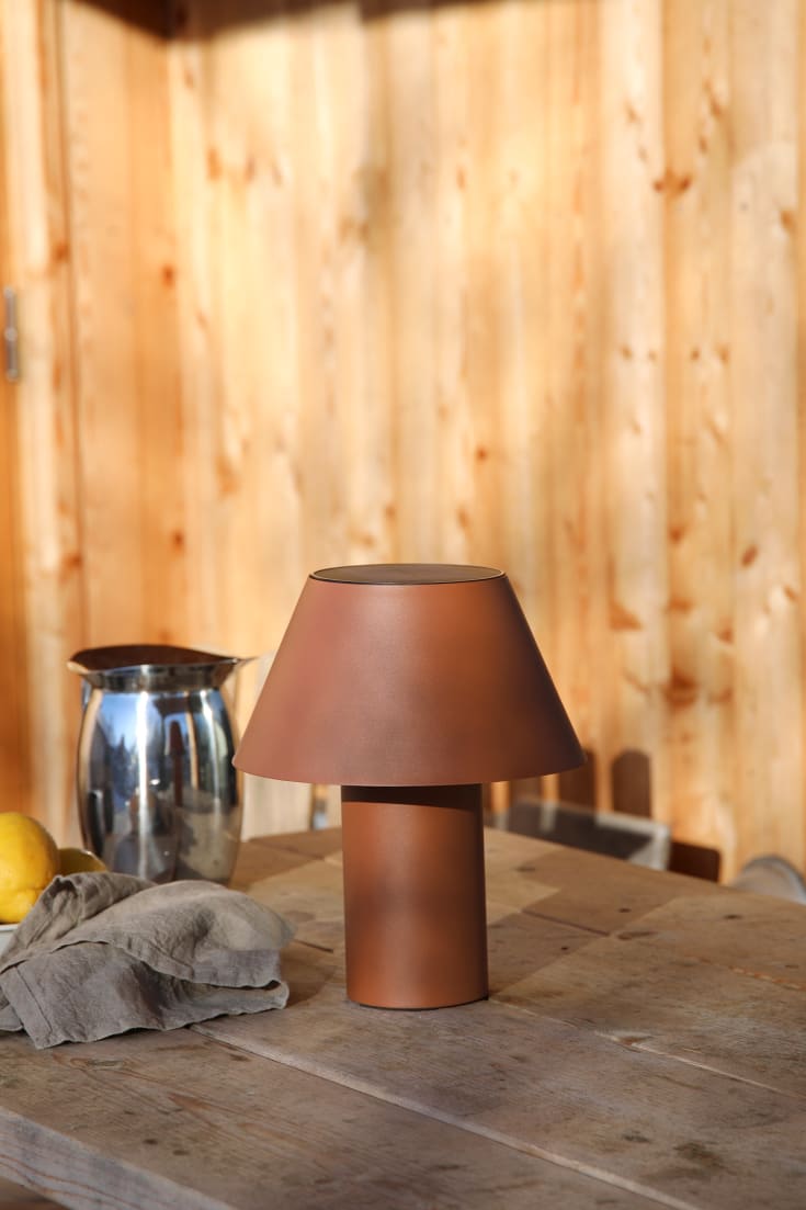 Markslöjd Vivo solcelle bordlampe, brun