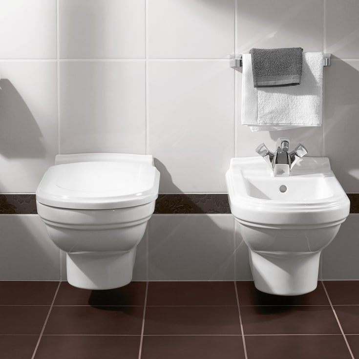 Villeroy & Boch Hommage væghængt toilet, rengøringsvenlig, hvid