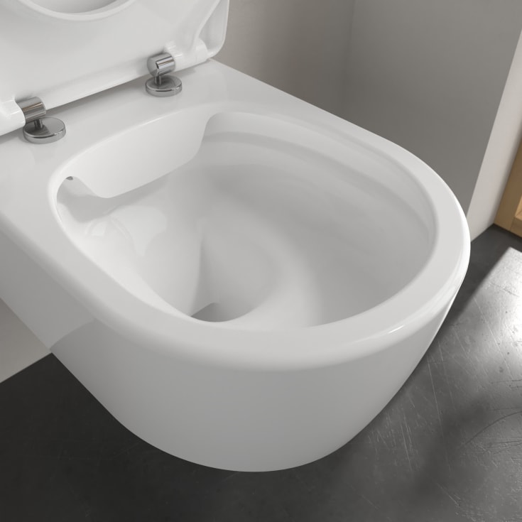 Villeroy & Boch Avento toalettpakke, med sete, CeramicPlus, hvit