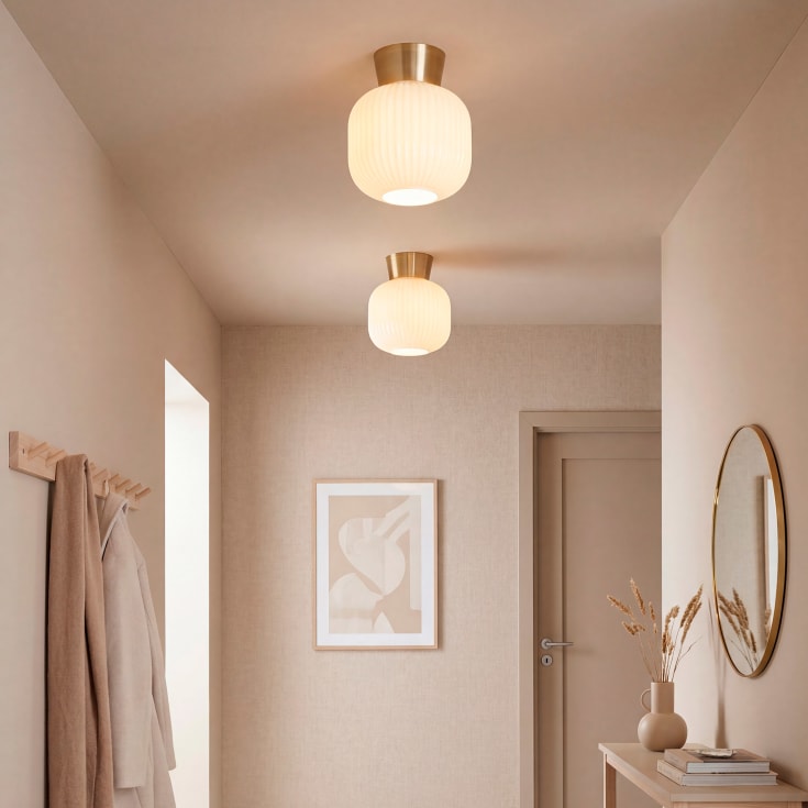 Aneta Lighting Vanja loftlampe, messing/hvid