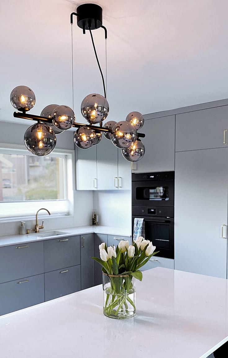 Aneta Lighting Molekyl pendellampa, svart/rökfärgad