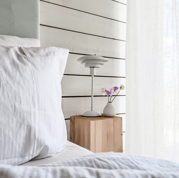 Aneta Lighting Epsilon bordlampe, hvid