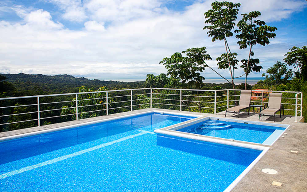 Spacious Ojochal House Ocean View & Private Pool!