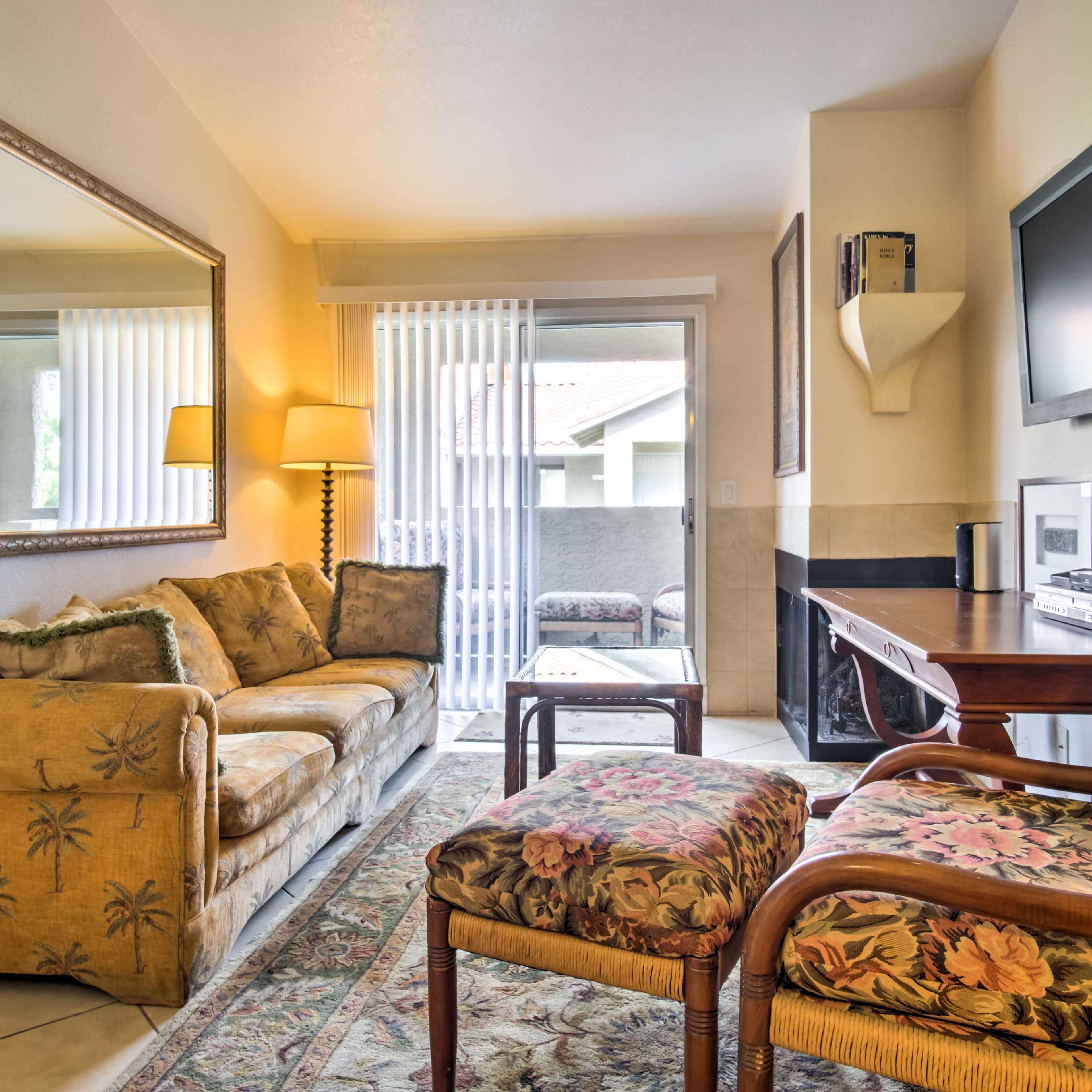 Convenient Las Vegas Condo 1 Mile to the Strip!