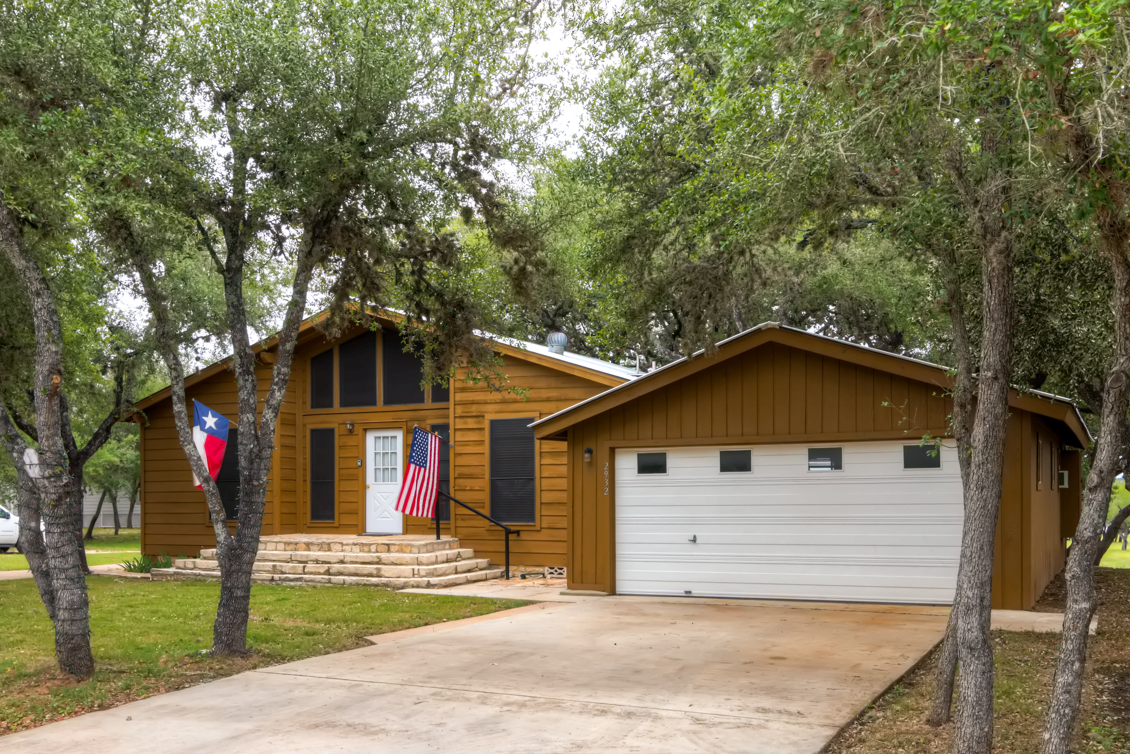 Canyon Lake Vacation Rental | 3BR | 3BA | 2,000 Sq Ft | Stairs Required