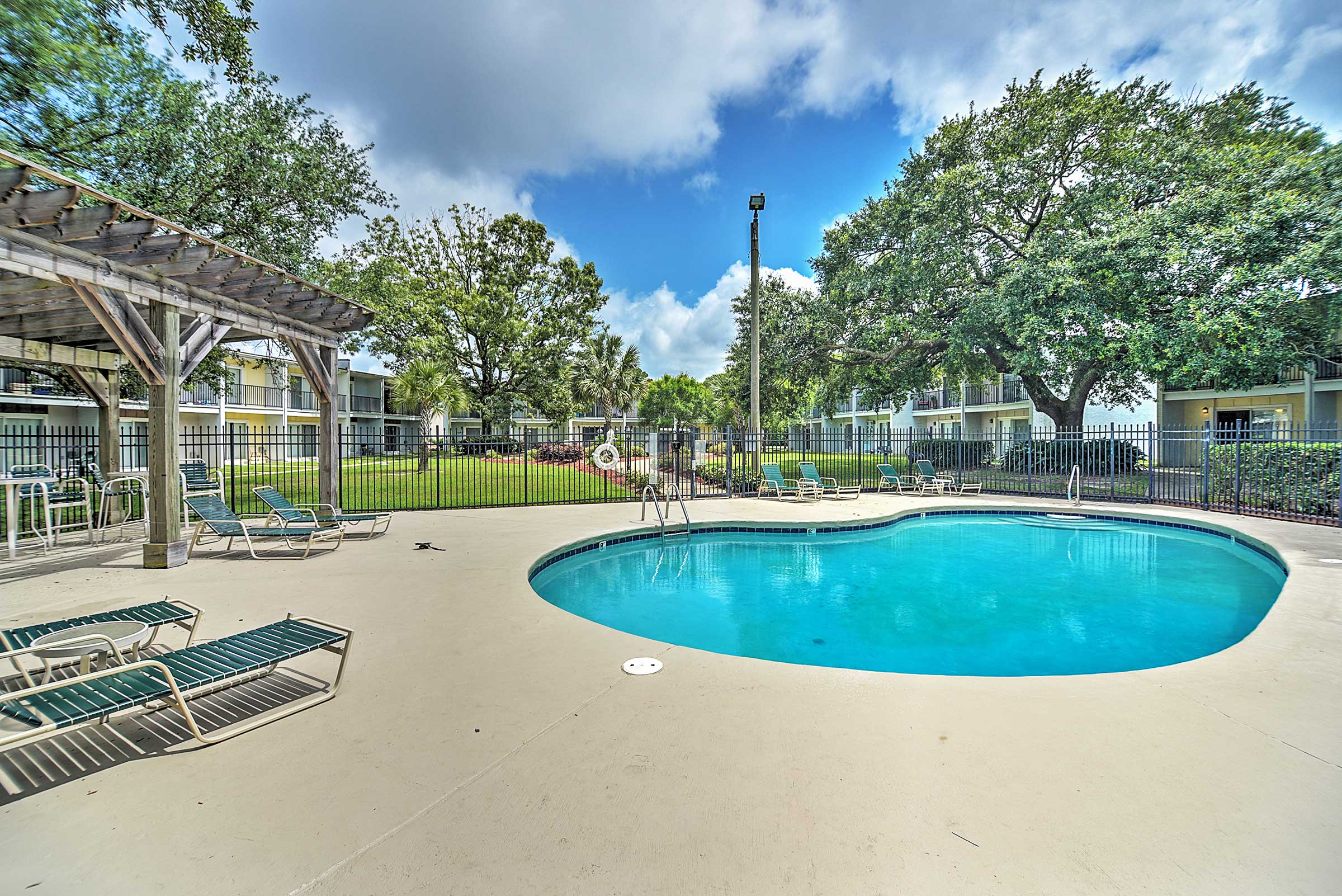 Ocean Springs Vacation Rental | 1BR | 1.5BA | 900 Sq Ft | 2 Stories