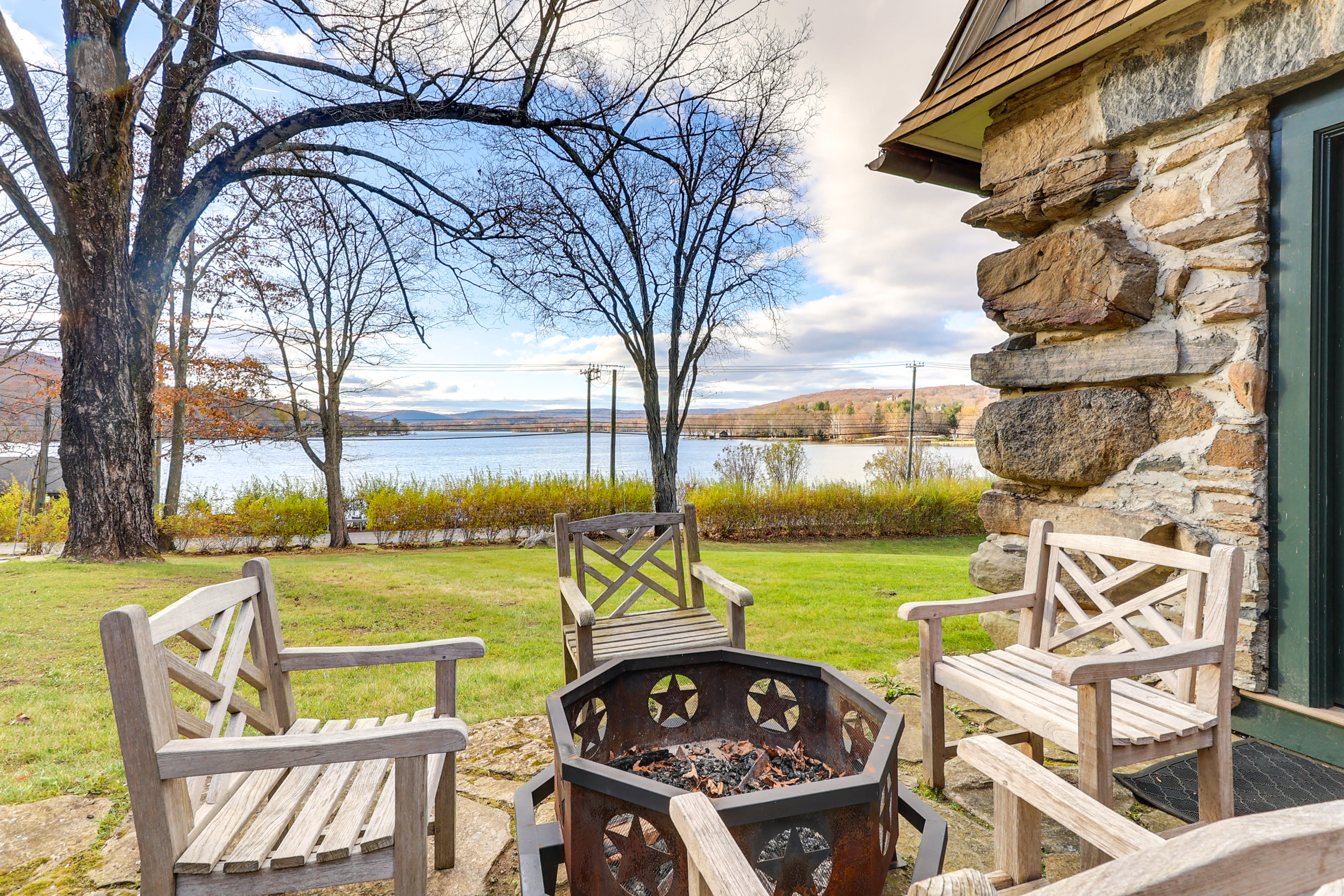 Patio | Lake Views | Fire Pit | Outdoor Dining Areas | Gas Grill