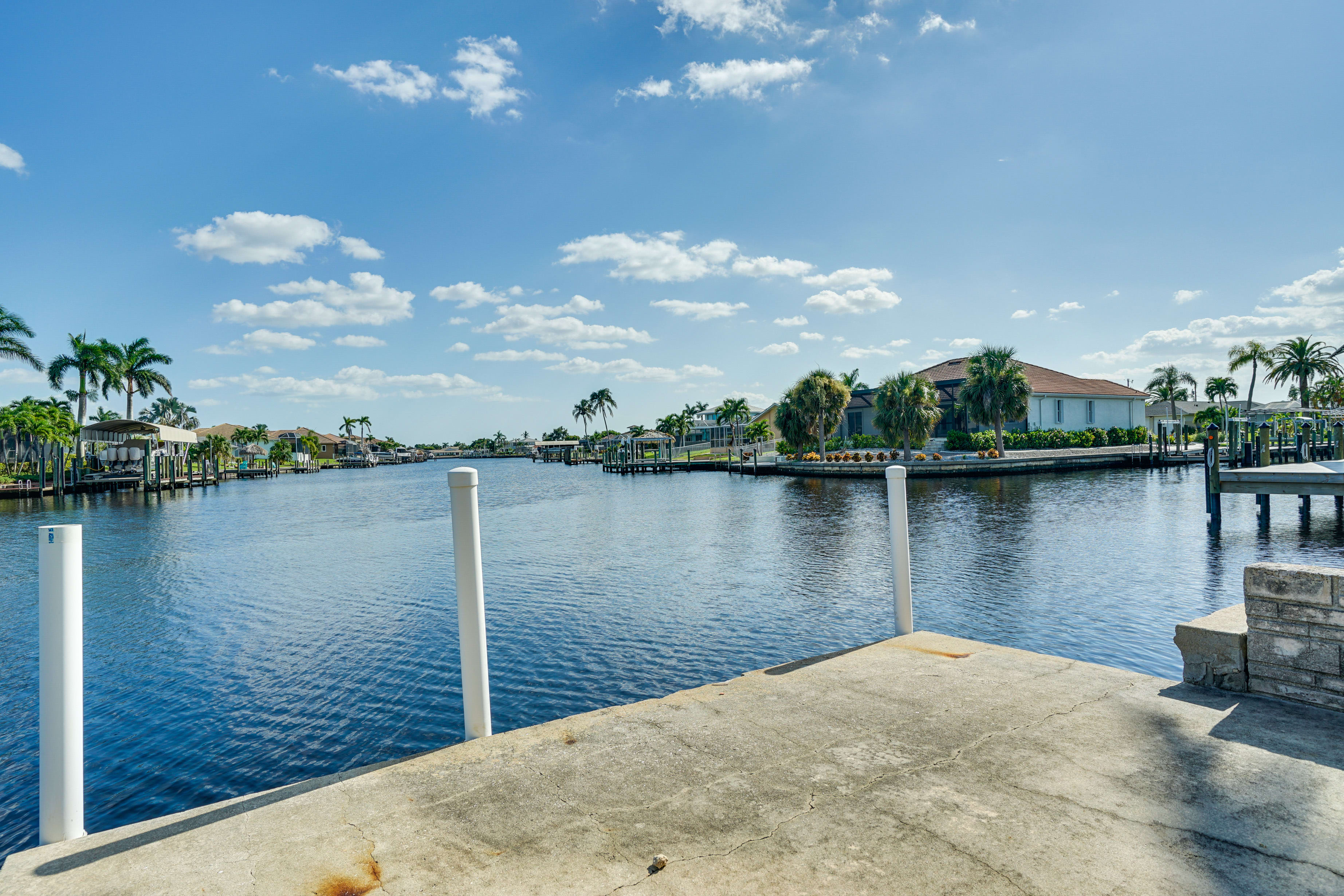 Private Dock | Canal-Front | 2 Bicycles